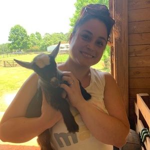 Meet your Posher, Julia